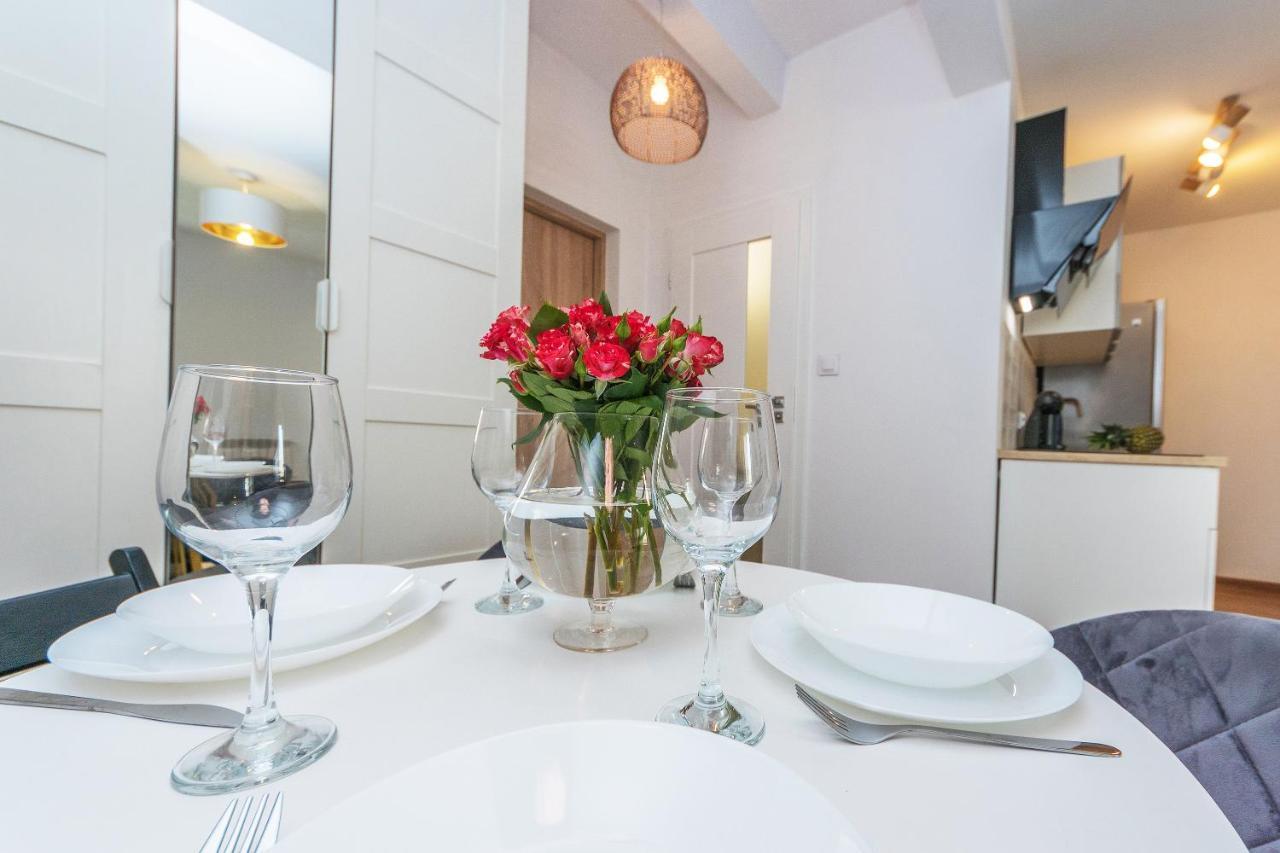 Hello Apartments Dworska Light Гданск Екстериор снимка